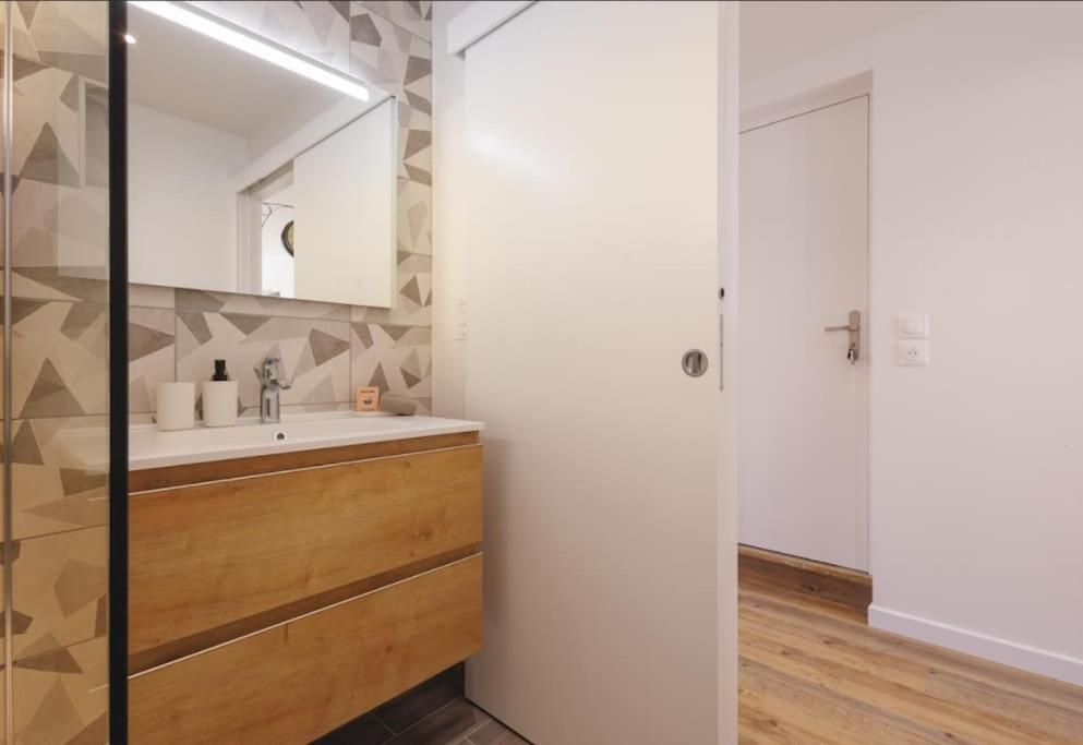 L'Aindus De Brou- Parking Prive- Rdc Apartamento Bourg-en-Bresse Exterior foto