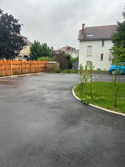 L'Aindus De Brou- Parking Prive- Rdc Apartamento Bourg-en-Bresse Exterior foto